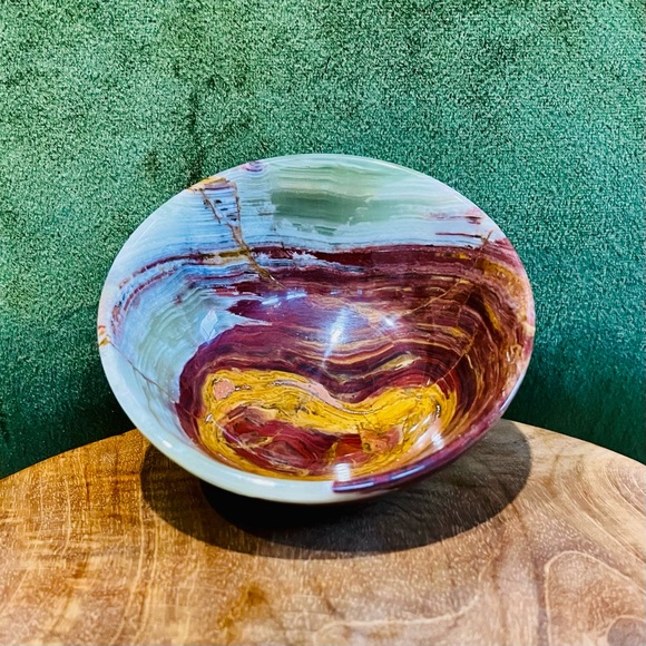 Banded green onyx dish 4” - Picture 5 of 7